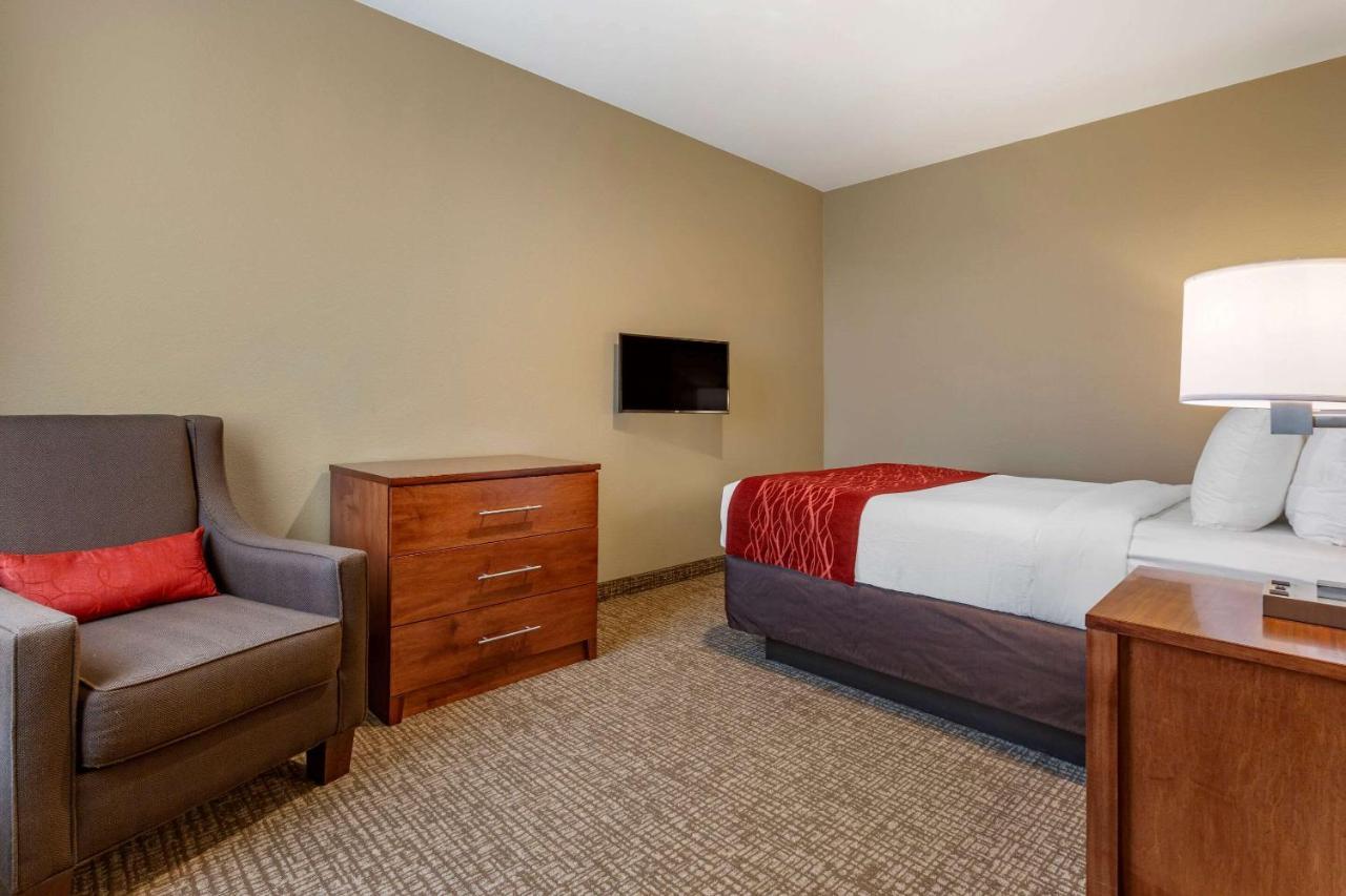 Comfort Inn & Suites Near Mt Rushmore Хилл-Сити Экстерьер фото