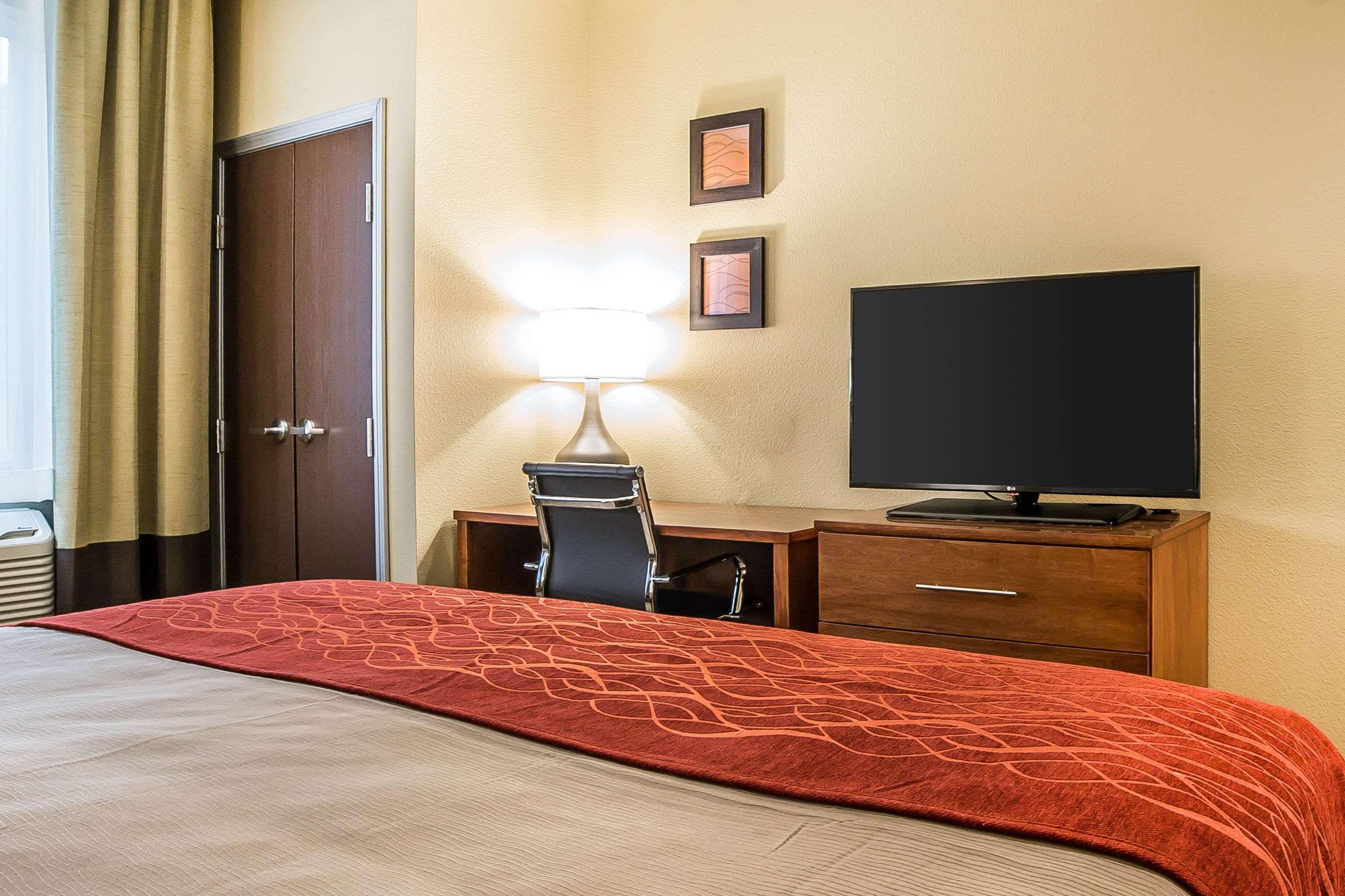Comfort Inn & Suites Near Mt Rushmore Хилл-Сити Экстерьер фото