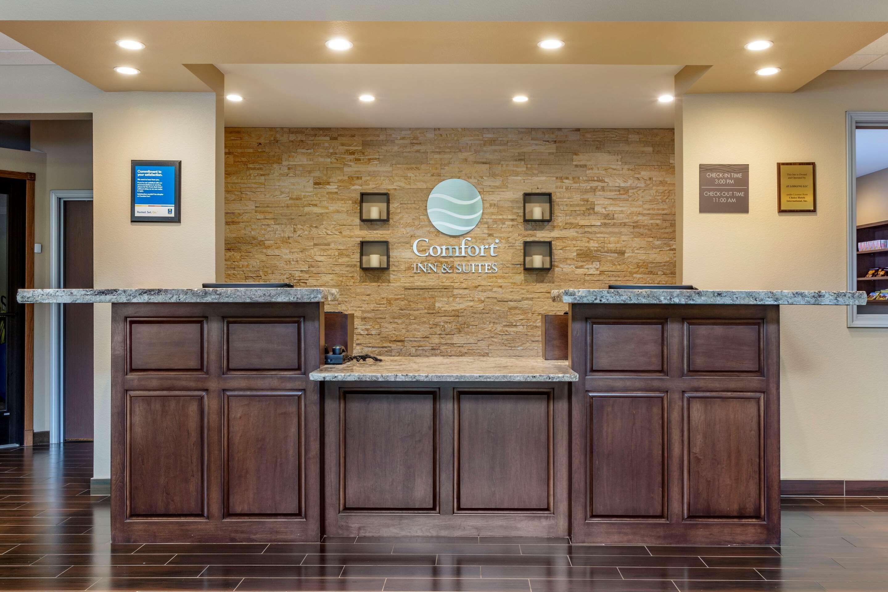 Comfort Inn & Suites Near Mt Rushmore Хилл-Сити Экстерьер фото